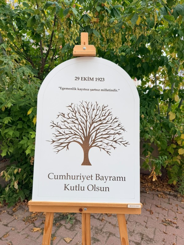 29 Ekim Cumhuriyet Bayramı Anı Ağacı Ahşap Pano (Parmak İzi Etkinliği) 29 Ekim Cumhuriyet Bayramı Anı Ağacı Ahşap Pano (Parmak İzi Etkinliği)