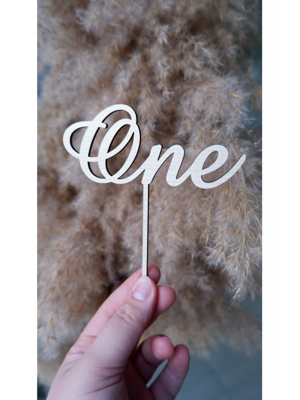 Bir Yaş One Yazılı Ahşap Pasta Süsü&hellip;