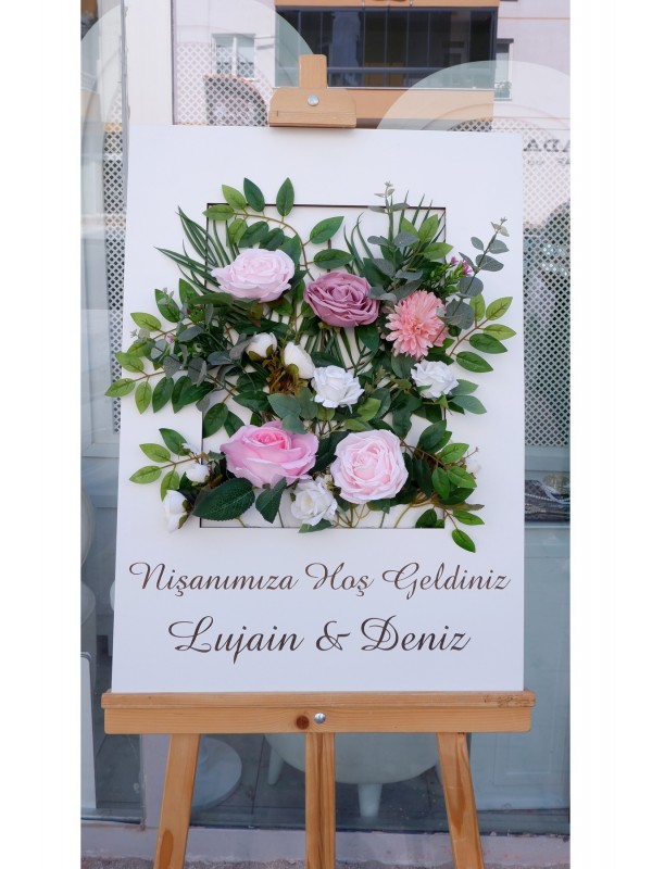 Çiçekli Ahşap Nişan Karşılama Panosu&hellip;